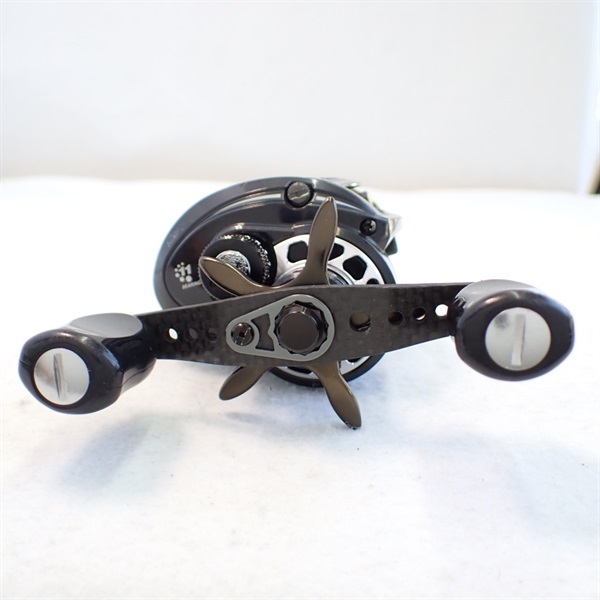 レボＬＴＺ ＡＥレーシング右